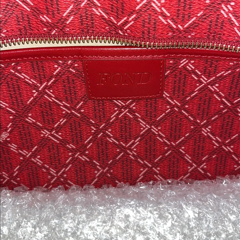 FOND RED TOTE